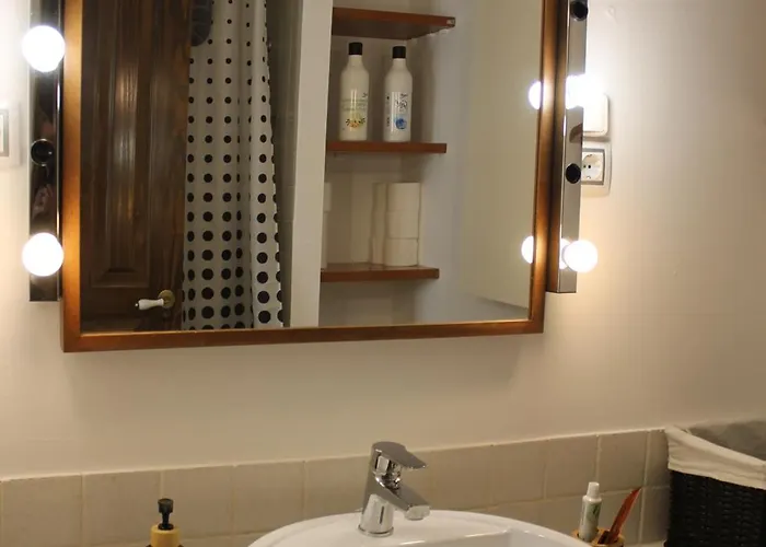 Rosa Canfranc, Tu Refugio En El Corazon Del Pirineo Aragones Canfranc