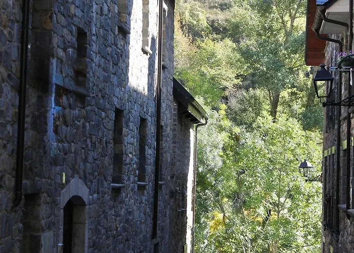 Rosa Canfranc, Tu Refugio En El Corazón Del Pirineo Aragonés